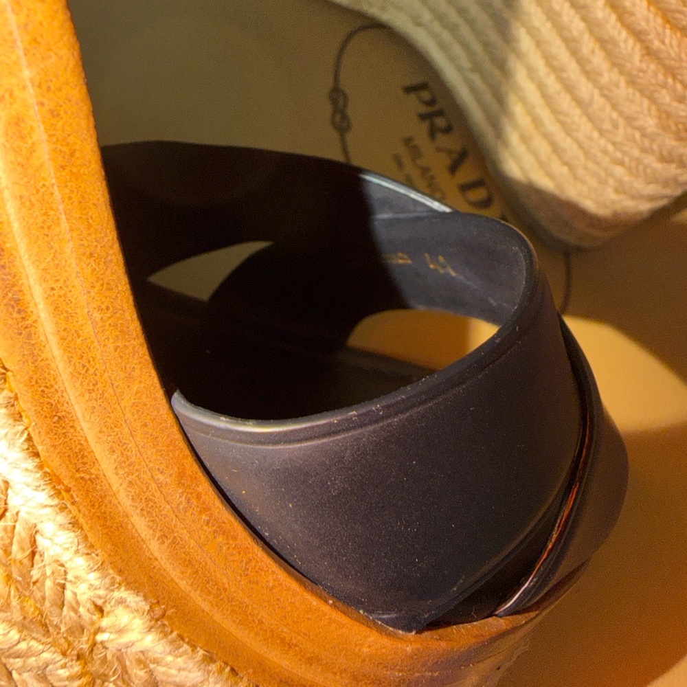 Prada Black and Tan Wedge Sandals 41 - Picture 9 of 10